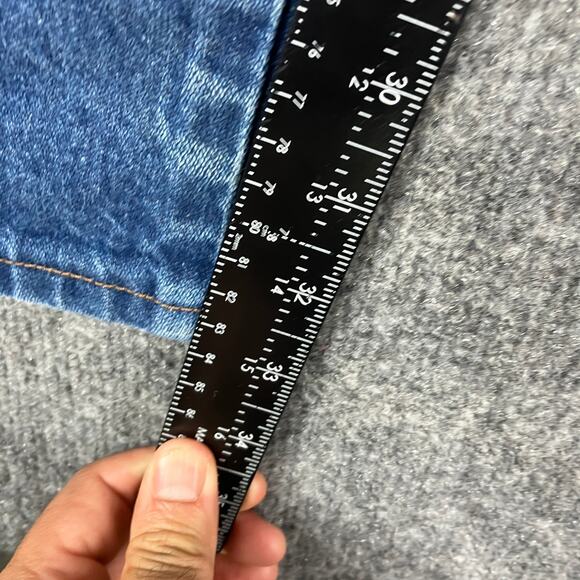 Wrangler Jeans Mens Size 31x34 Blue Straight Fit Mid Rise Western Denim 13MWZPW - Picture 3 of 9